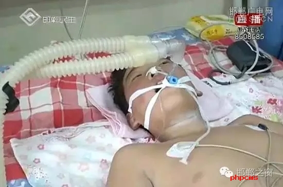 劉少攀今年12歲，魏縣人，得了格林巴利綜合征，在邯鄲市第一醫(yī)院兒科急診救治，每天需要一萬多的費(fèi)用，這對(duì)一個(gè)年收入不到兩萬元，而且還要撫養(yǎng)三個(gè)孩子的家庭來說，實(shí)在負(fù)擔(dān)不起，目前小少攀還沒有脫離危險(xiǎn)期，生命垂危，希望有愛心人士能幫幫他，小少攀父親的電話:15231093608